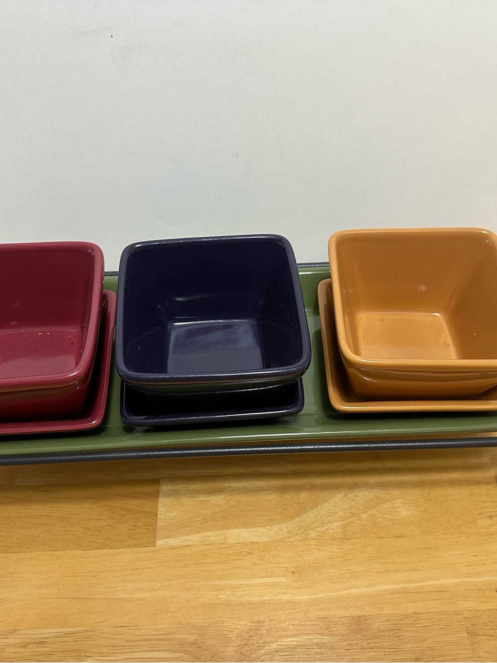 Pampered Chef Multicolor Ceramic Serving Bowl Set - Burgundy, Navy & Yellow - Picture 4 of 4